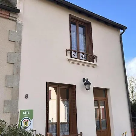 Avec Piscine Partagée Au Cœur D'un Village - Fr-1-489-273 *